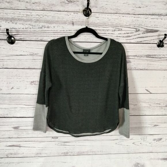 Rue21 Tops - "Rue 21" woman's shirt 